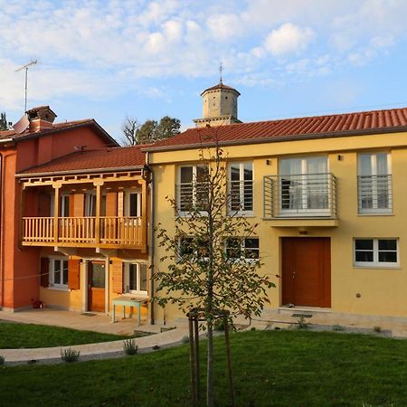 ホテル Casa Lenka Malchina エクステリア 写真