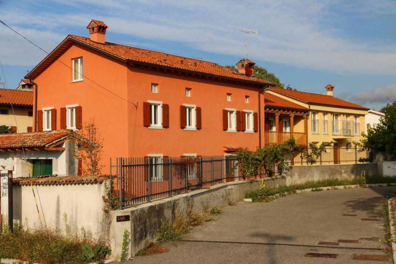 ホテル Casa Lenka Malchina エクステリア 写真