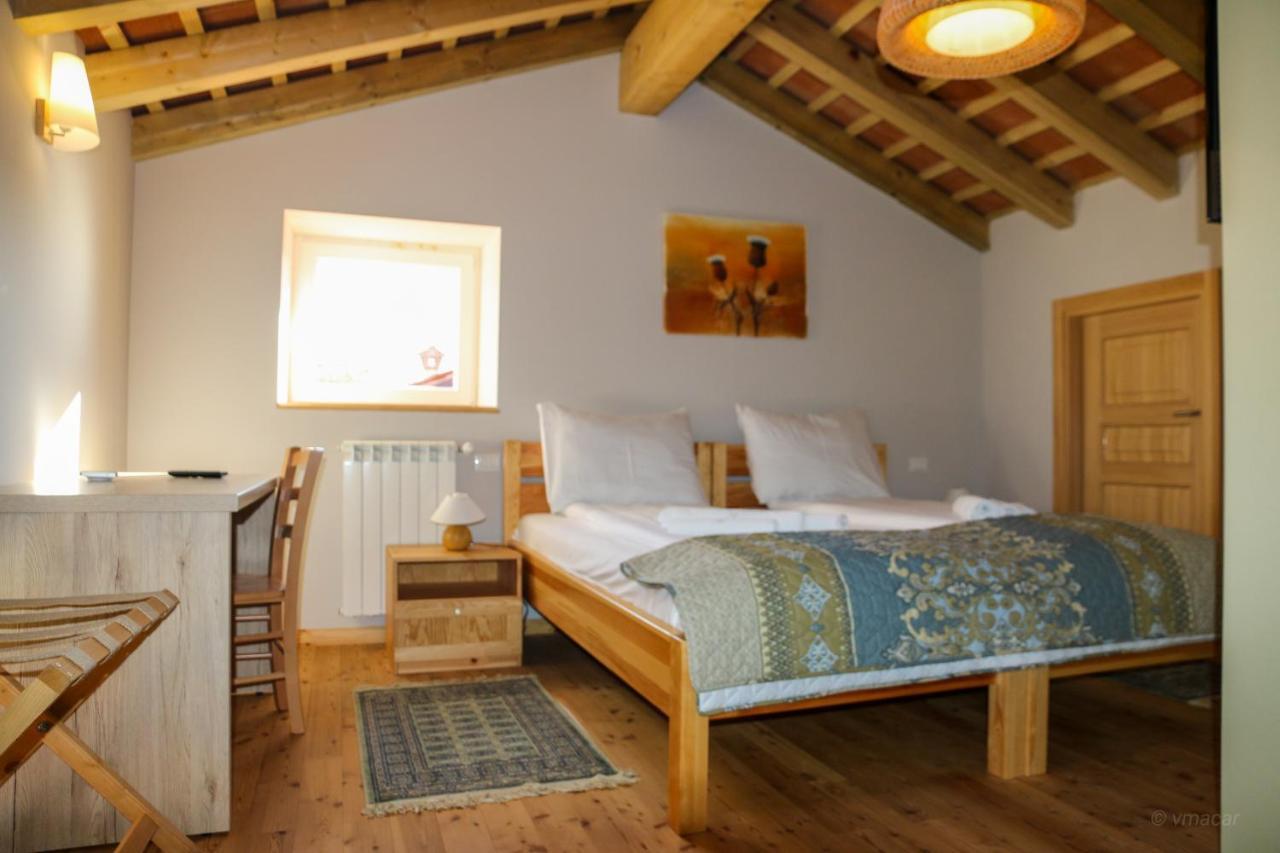 ホテル Casa Lenka Malchina エクステリア 写真